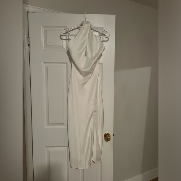 Beyond Classy White Satin Halter Midi Dress Size XS White - Picture 5 of 9